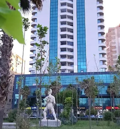 Apartment, Center & Close To The 公寓 Durrës
