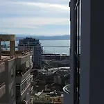 Apartment, Center & Close To The דירה *