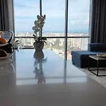 דירה Apartment, Center & Close To The *