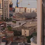 Apartment, Center & Close To The דירה