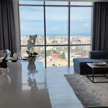 Apartment Apartment, Center & Close To The *