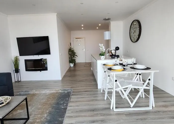 Apartment, Center & Close To The